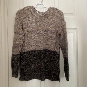 Small tunic sweater